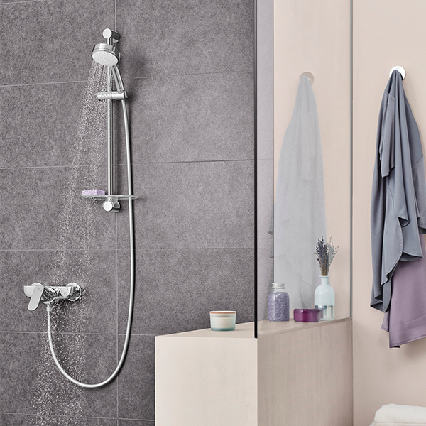 Душевой гарнитур 600, 3 вида струи, хром Grohe New Tempesta Cosmopolitan 100 27929002