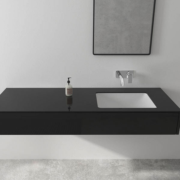 Смеситель для раковины, настенный, черный Hansgrohe Vernis Shape 71578670