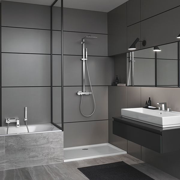 Смеситель для ванны с изливом GROHE EuroCube 23140000