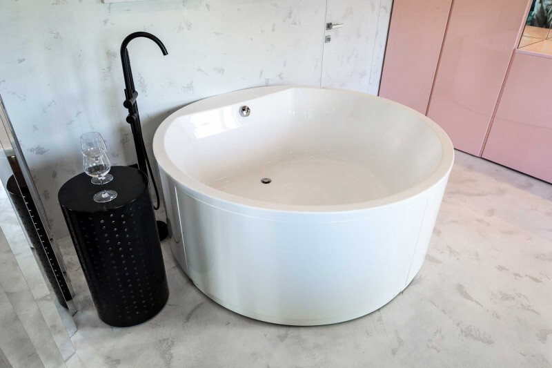 Ванна акриловая KOLPA-SAN VIVO 160, BASIS в комплекте с каркасом