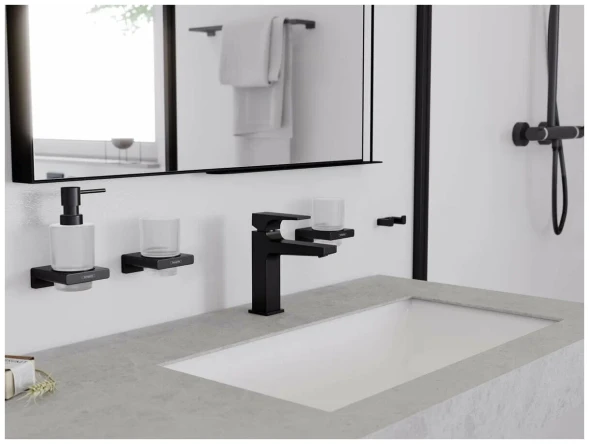 Дозатор жидкого мыла с держателем, шлифованный черный хром Hansgrohe AddStoris 41745340