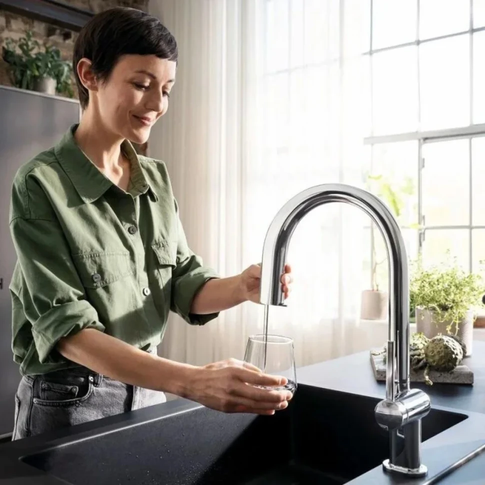 Смеситель для кухни, вытяжной излив, подключение к фильтру, хром Hansgrohe Aqittura M91 76826000