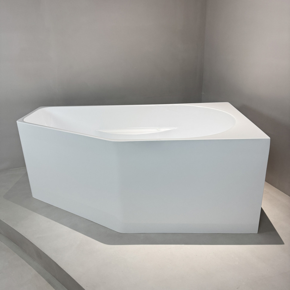 Акриловая ванна ABBER AB9505 R белая