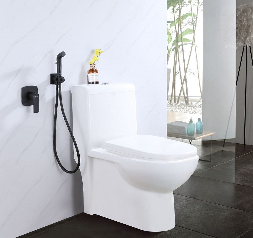 LM7219BL URSUS Смеситель с гигиеническим душем, встраиваемый, черный