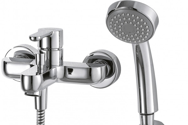 F63783C-B BRAVAT Stream Смеситель для ванны короткий излив